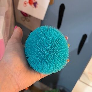 Shaggy Needoh. No box